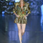 Coleção da Trama Afetiva apresentada na Casa de Criadores com moda sustentável, estética retrô e peças criadas a partir de upcycling têxtil.